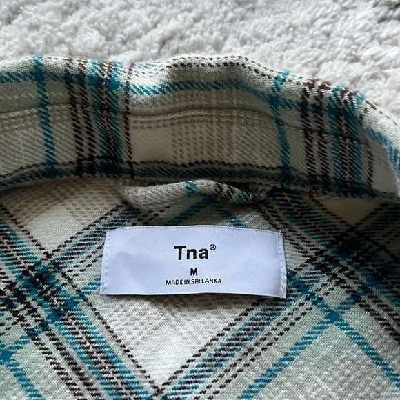 TNA Plaid Oversized Shirt button front flannel Fiona cream brown blue medium - Picture 5 of 13
